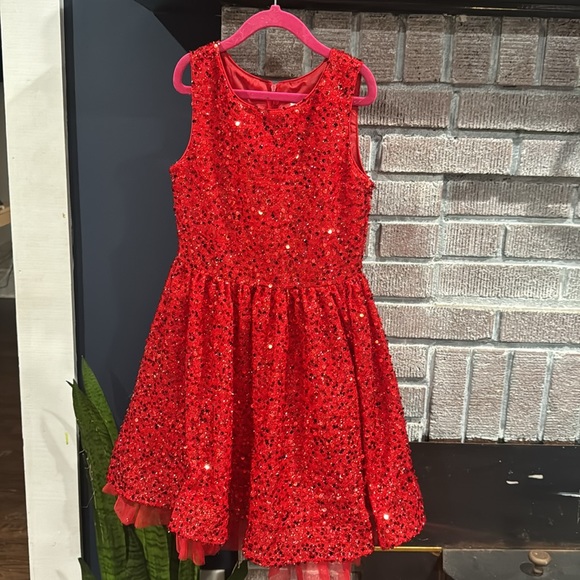 Macy's Other - Little Girls Sparkly Red Party Dress